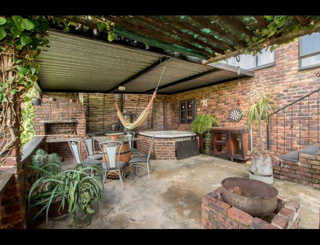 5 BEDROOM HOUSE FOR SALE IN KENMARE